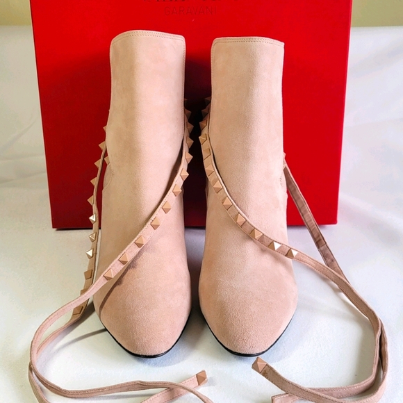 Valentino Gravani Rockstud Suede Booties - Picture 11 of 16